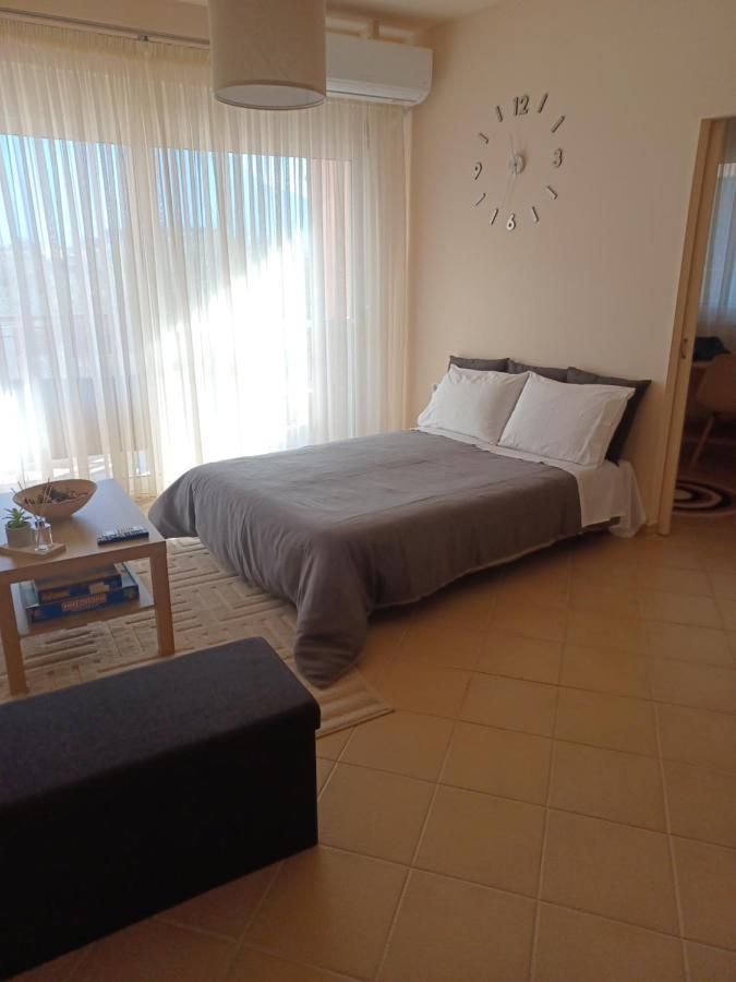 Feel At Home - Kalamata - Near The Center Exteriör bild