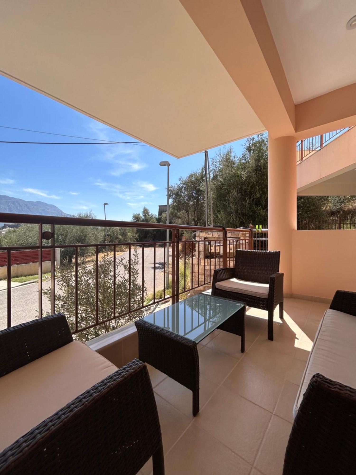 Feel At Home - Kalamata - Near The Center Exteriör bild